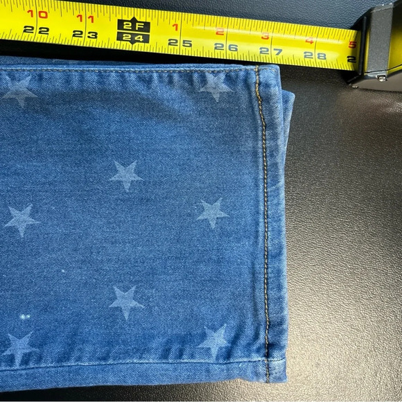 Coldwater Creek Women’s 10 Natural Fit All Over Star Print Jeans Straight Leg - Picture 8 of 11